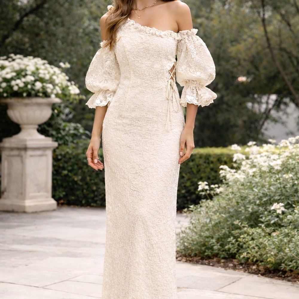 Klesis Never Worn Ivory Off Shoulder Open Back Dress Size Small